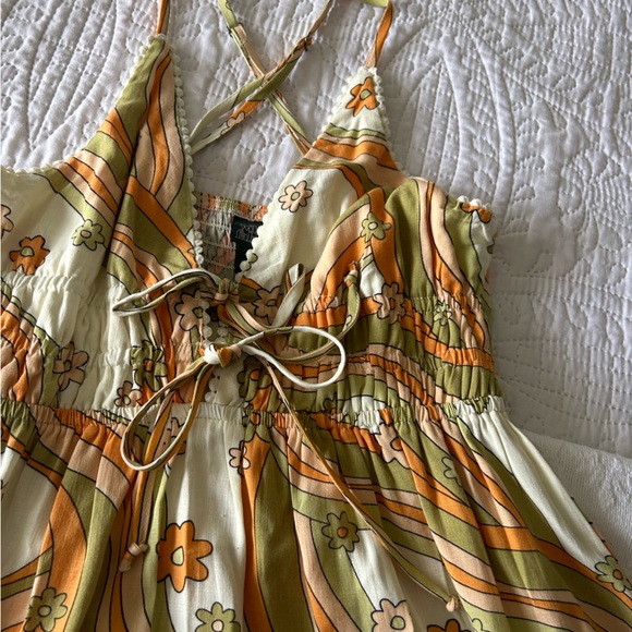 Funky Patterned Women’s Dress - Picture 3 of 4